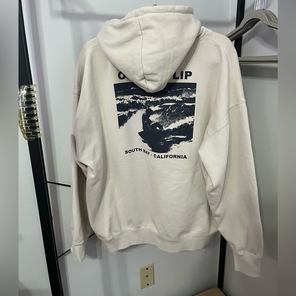 brandy Melville of the lip hoodie